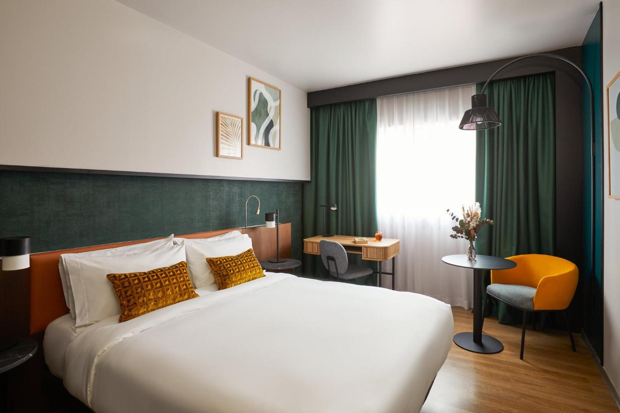 Crowne Plaza Madrid - Centre Retiro By Ihg Hotel Exterior foto