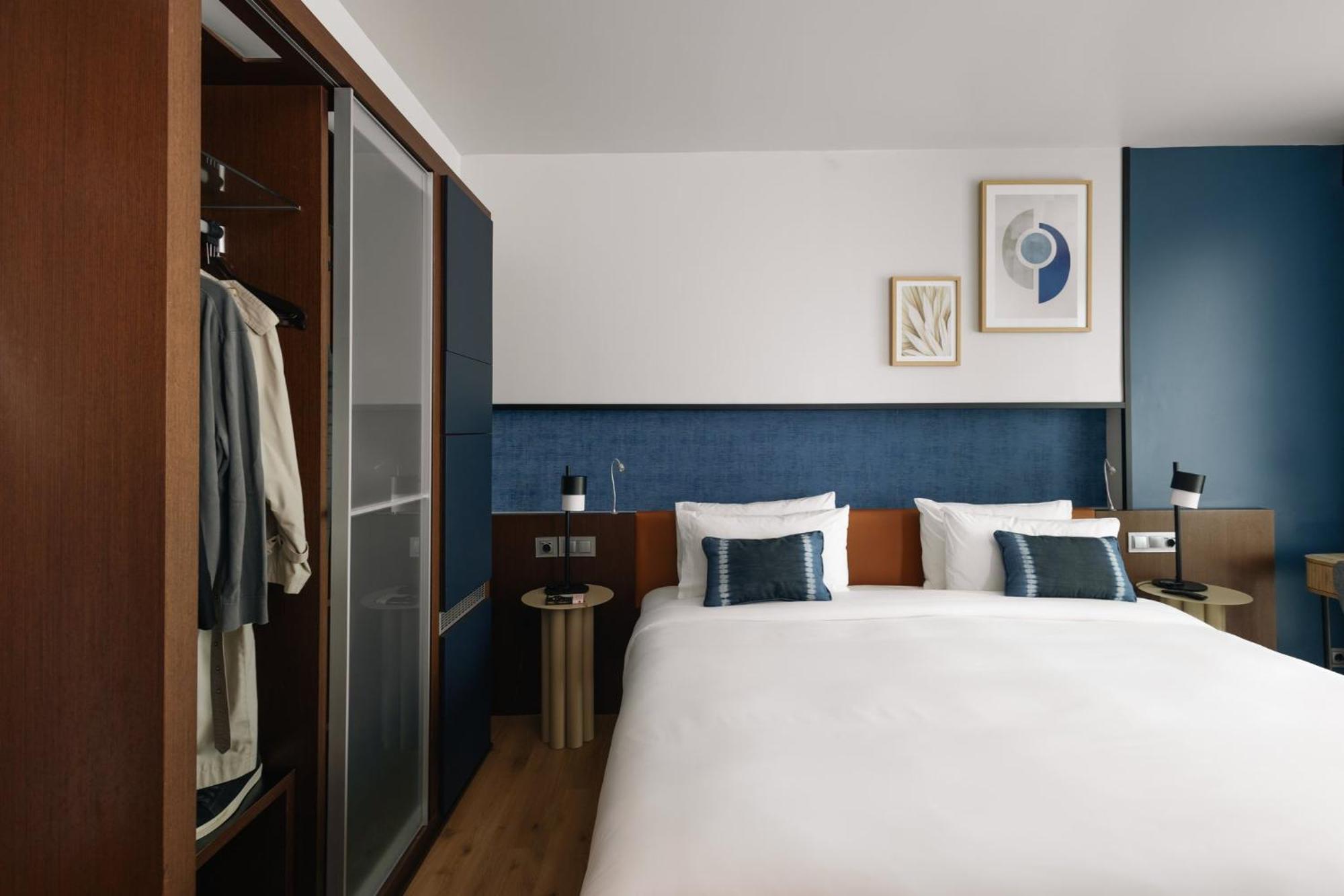 Crowne Plaza Madrid - Centre Retiro By Ihg Hotel Exterior foto