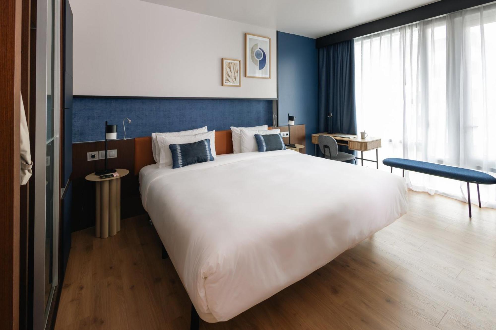 Crowne Plaza Madrid - Centre Retiro By Ihg Hotel Exterior foto