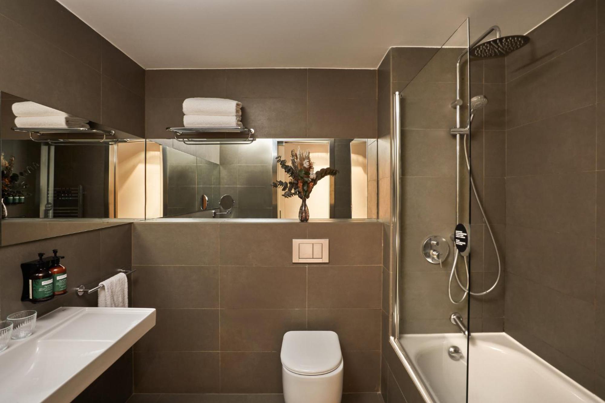 Crowne Plaza Madrid - Centre Retiro By Ihg Hotel Exterior foto