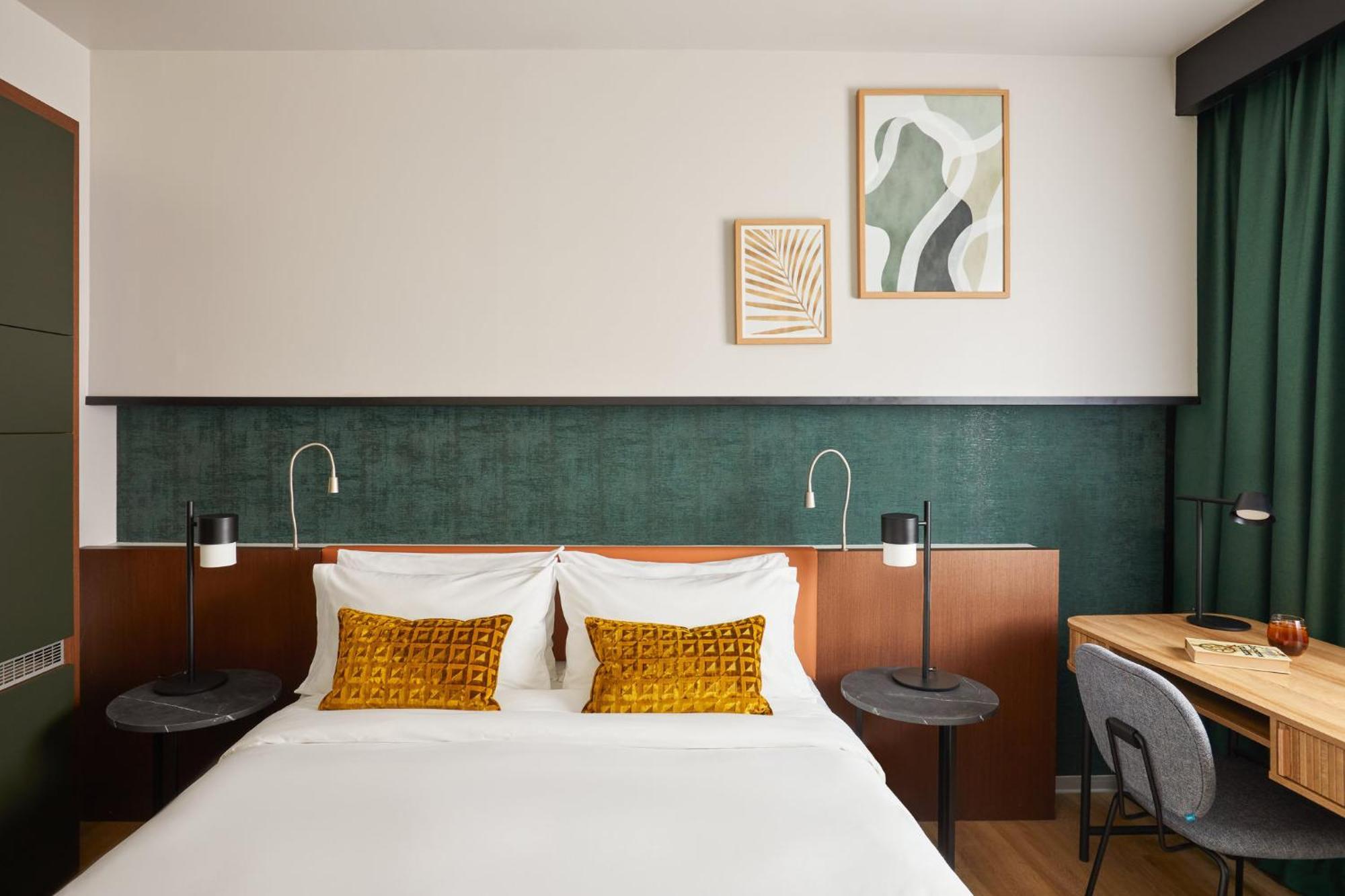 Crowne Plaza Madrid - Centre Retiro By Ihg Hotel Exterior foto