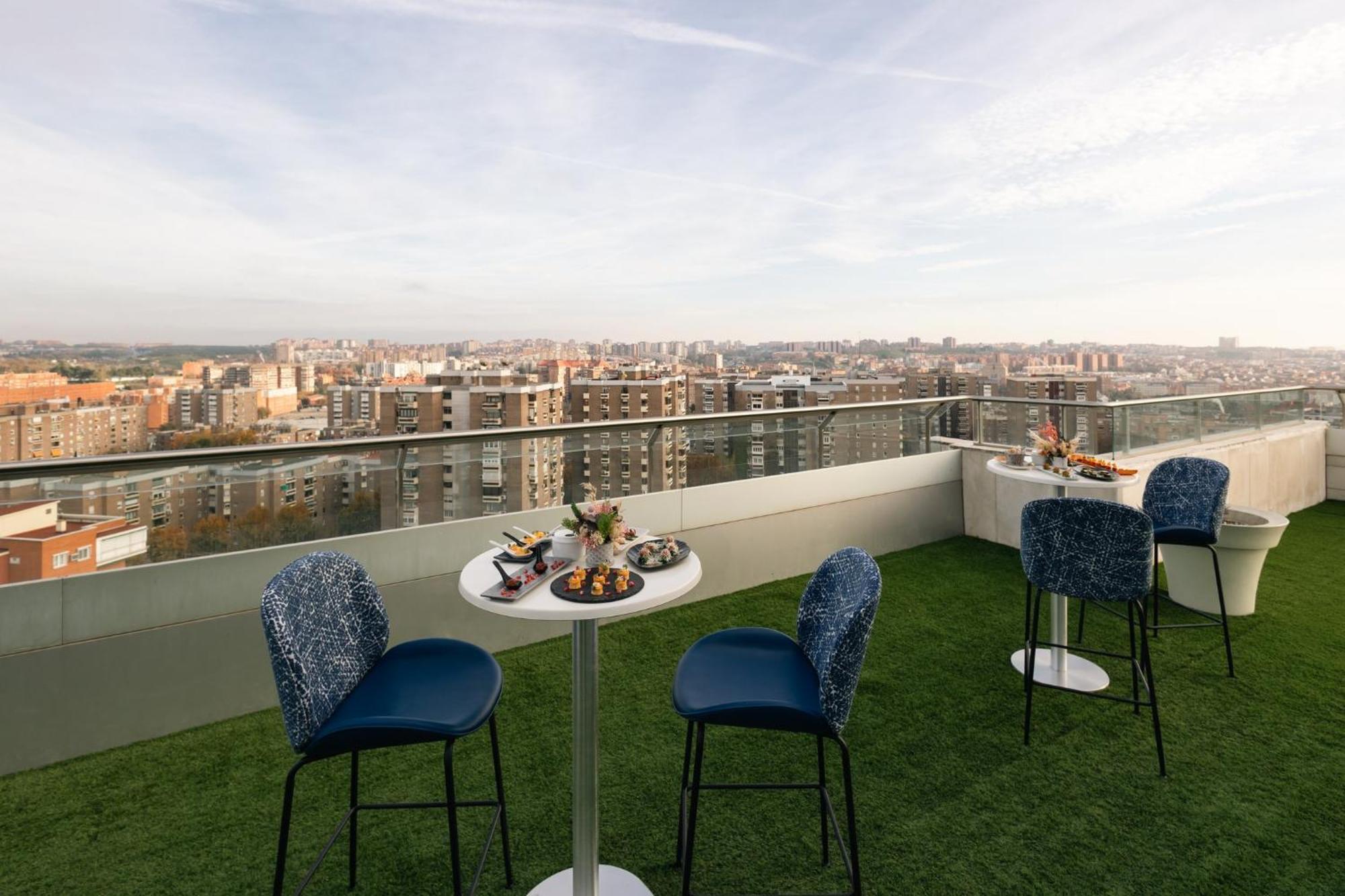 Crowne Plaza Madrid - Centre Retiro By Ihg Hotel Exterior foto